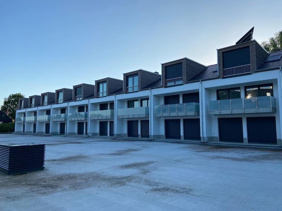 Nur 300m Zum Feinsandstrand, Neubau Inkl. Parkplatz *